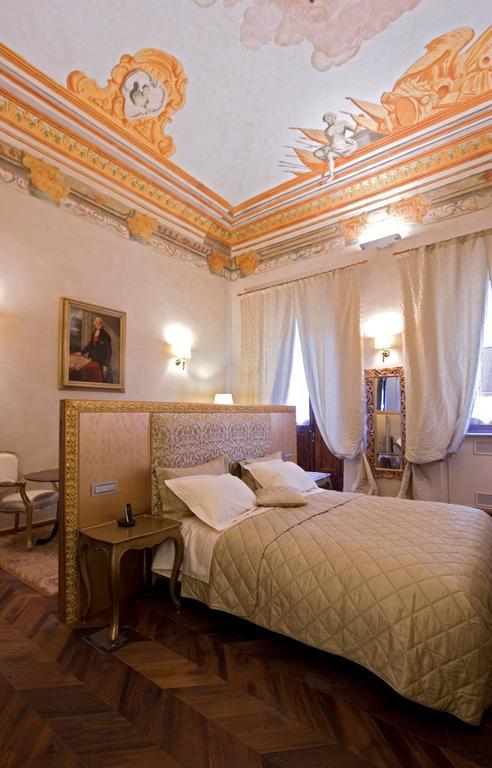 Bed and Breakfast Palazzo Carletti Montepulciano Stazione Habitación foto