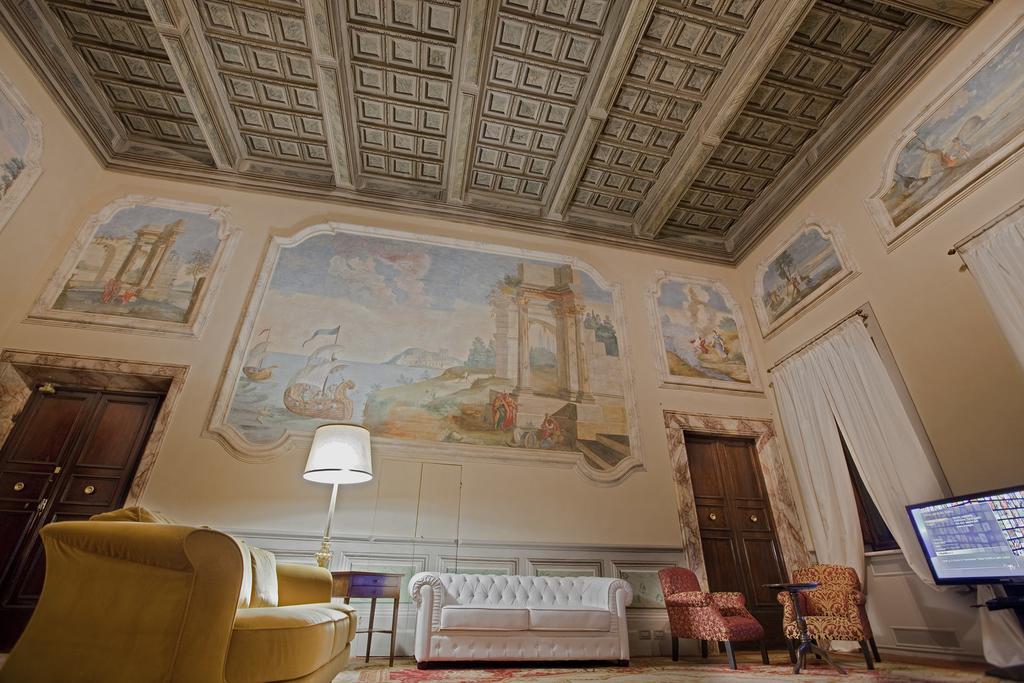 Bed and Breakfast Palazzo Carletti Montepulciano Stazione Exterior foto
